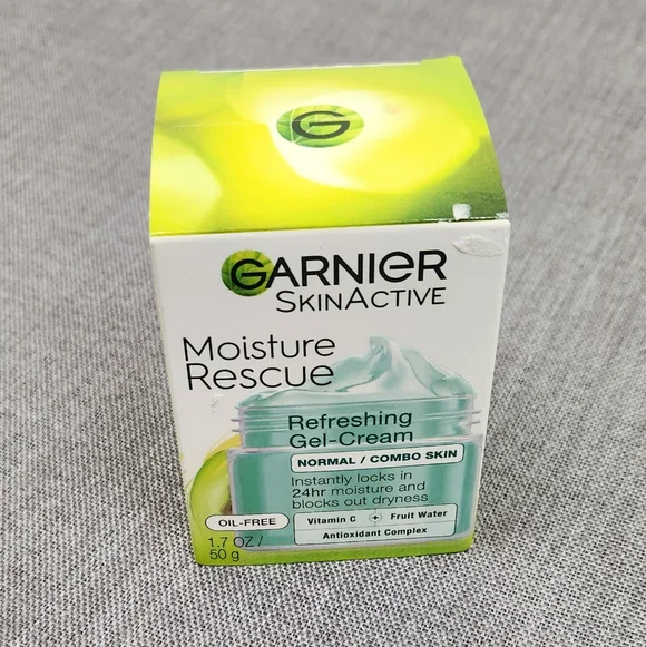 Garnier SkinActive Moisture Rescue Refreshing Gel-Cream - Green - Picture 1 of 3